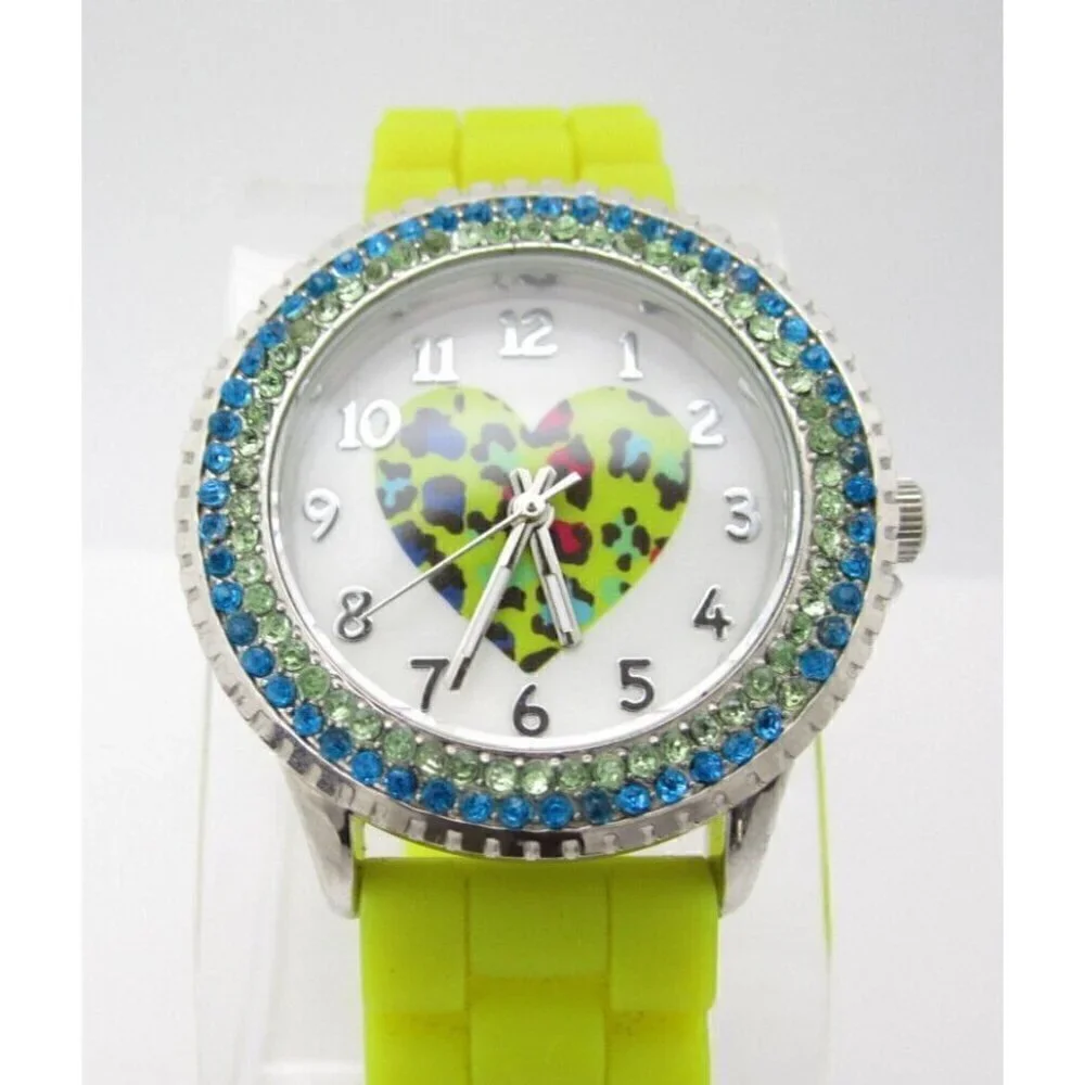 Women's‎ Frenzy Heart Shape Quartz WR Analog 37mm Dial Causal Round Watch (F179)